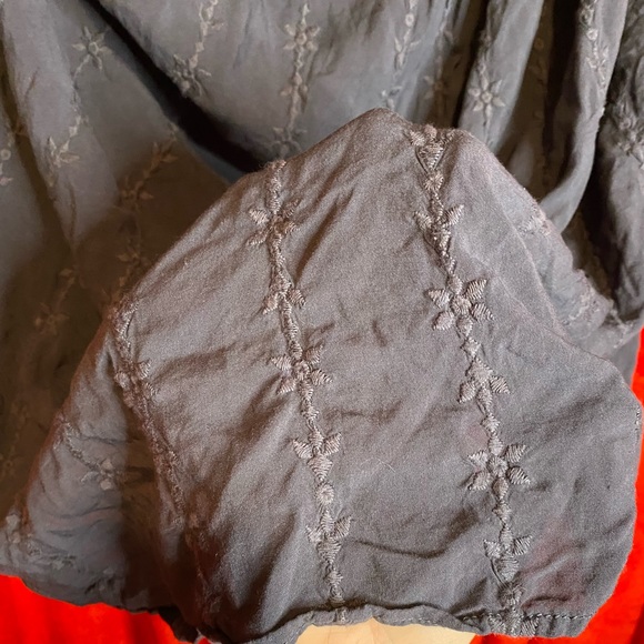 ✨Torrid charcoal gray off shoulder top✨ - Picture 3 of 6